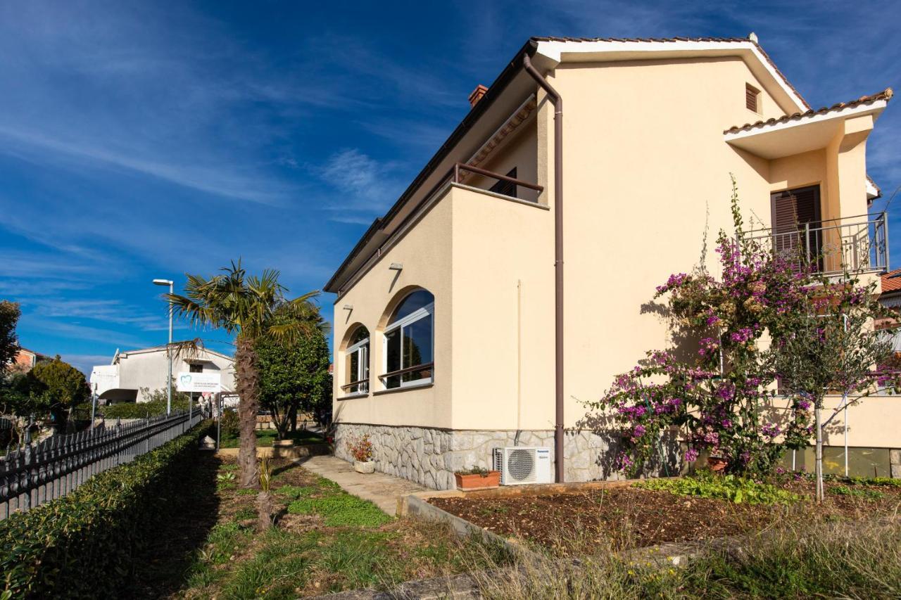 Apartments Spanjic 克尔克 外观 照片